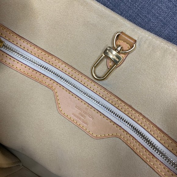 Louis Vuitton Hampstead Damier Azur Hampstead MM - Picture 6 of 8